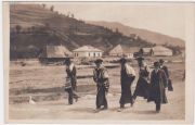 Judaica, photo, on the way to the synagogue